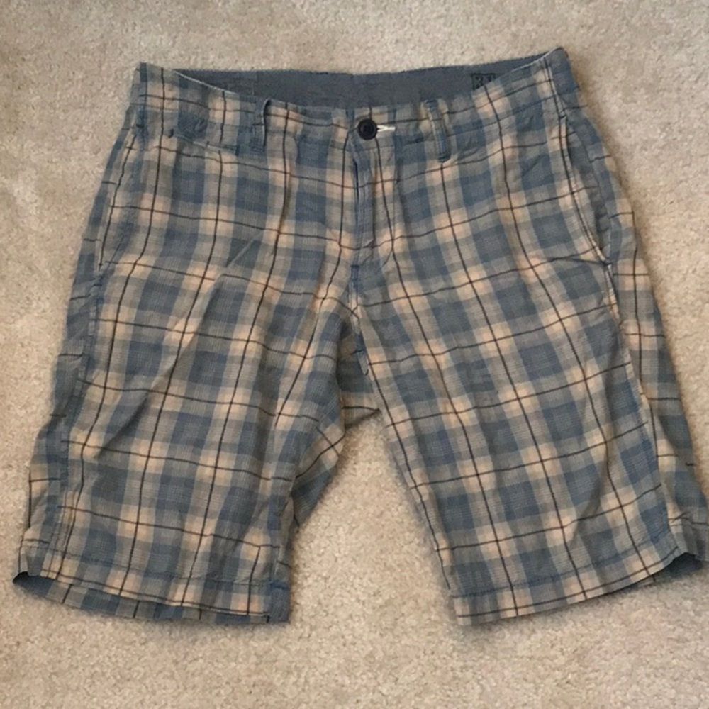 LUCKY BRAND 100% cotton Shorts. Size 31